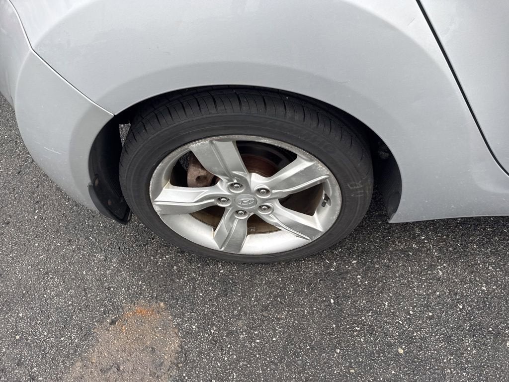 2012 Hyundai Veloster with Gray Int