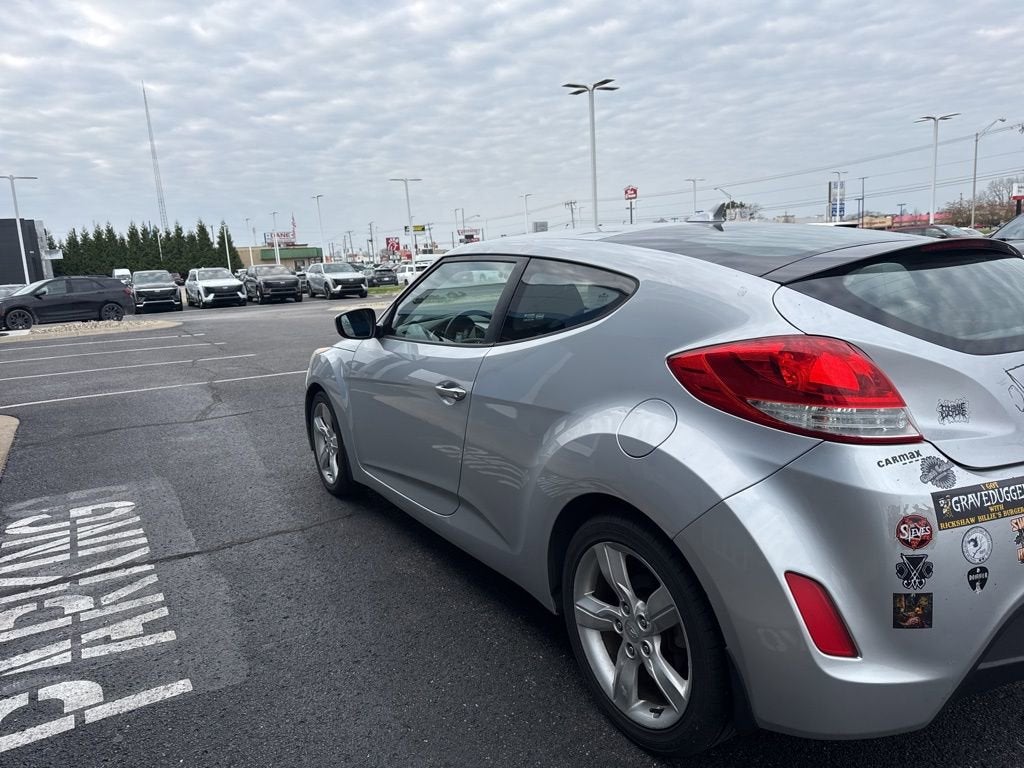 2012 Hyundai Veloster with Gray Int