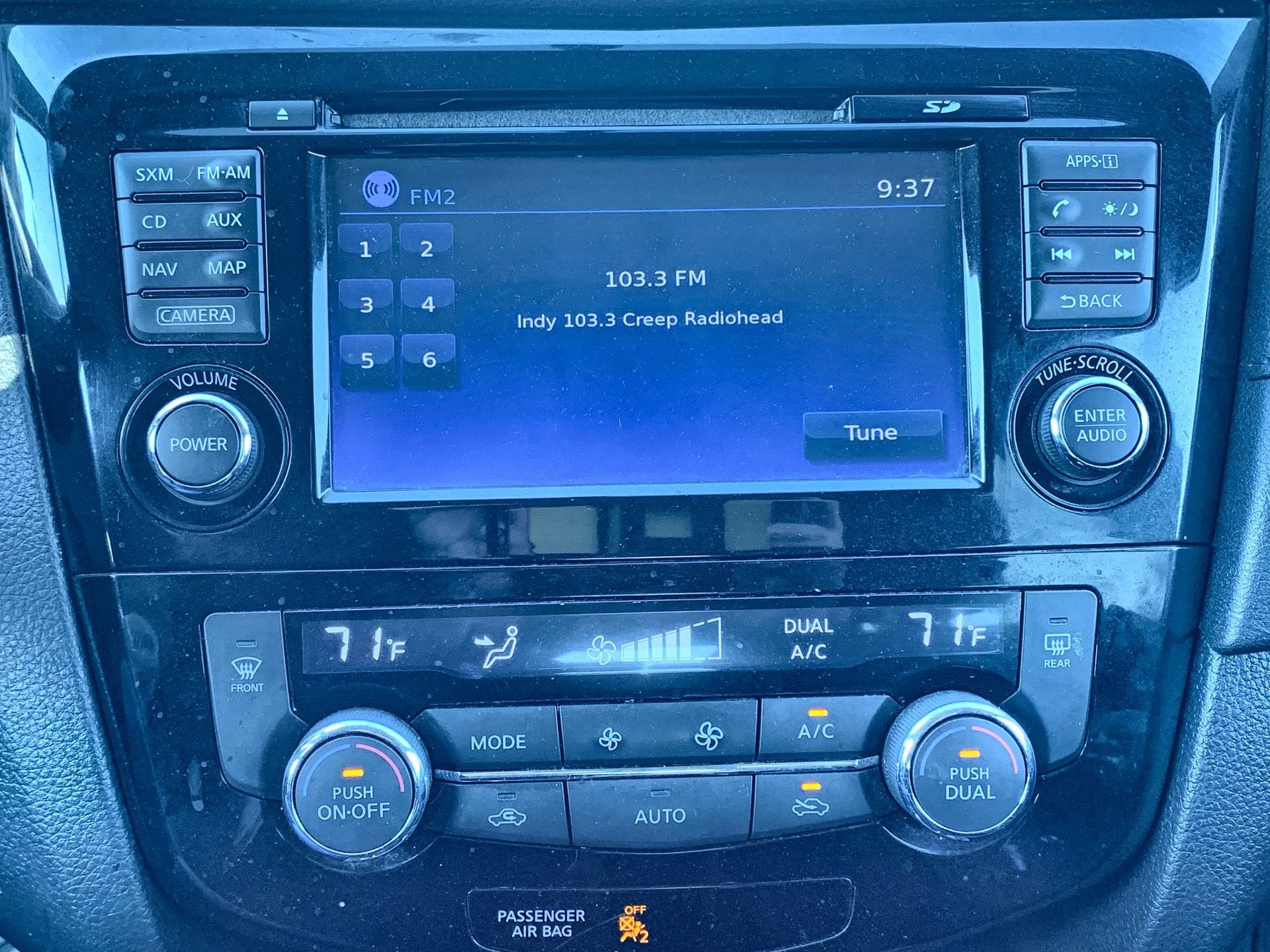 2017 Nissan Rogue SV