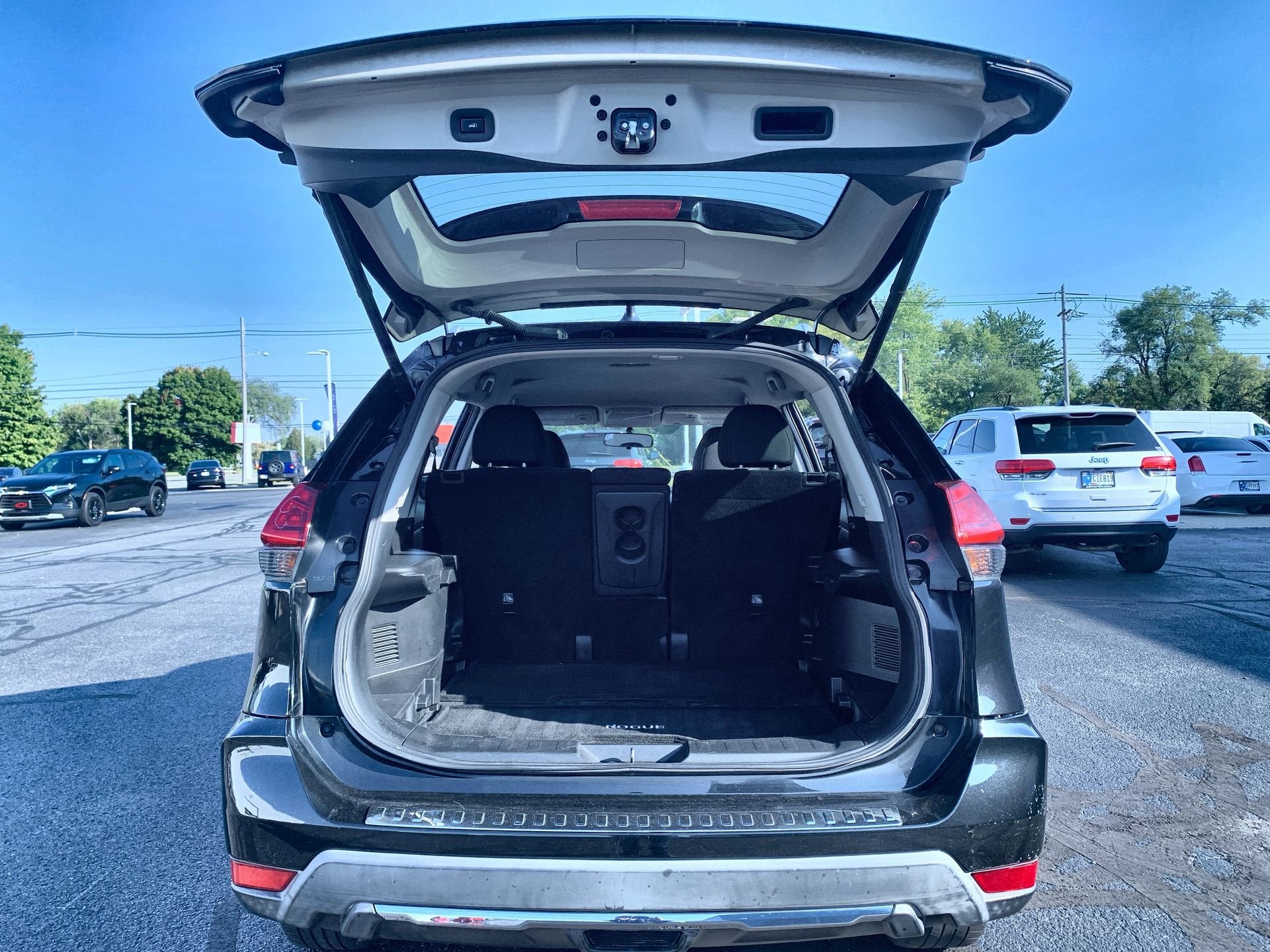 2017 Nissan Rogue SV