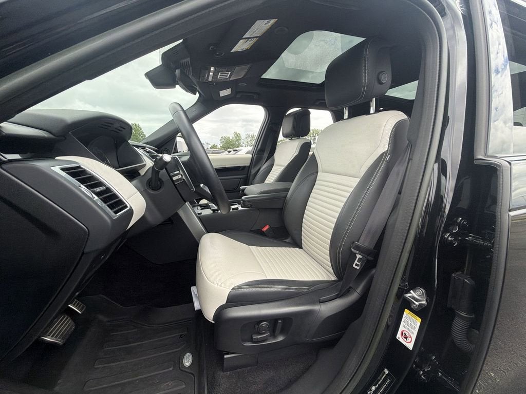 2023 Land Rover Discovery S R-Dynamic