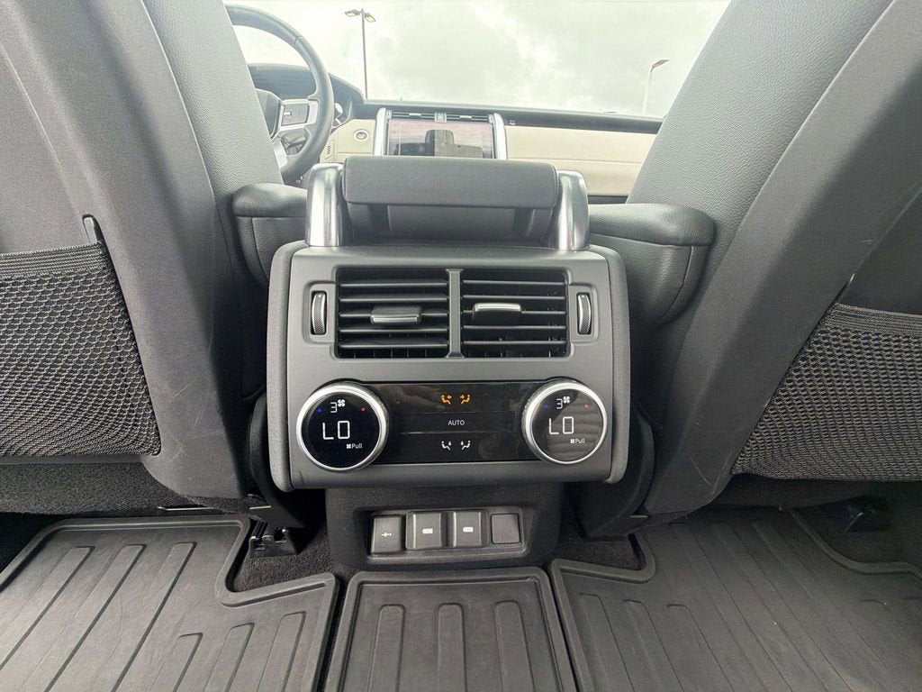 2023 Land Rover Discovery S R-Dynamic