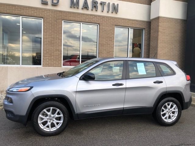 2015 Jeep Cherokee Sport