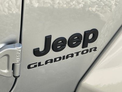 2022 Jeep Gladiator Overland