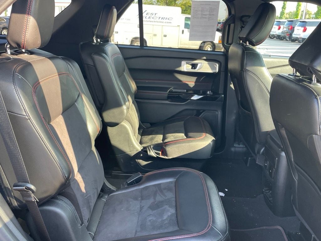 2022 Ford Explorer ST-Line