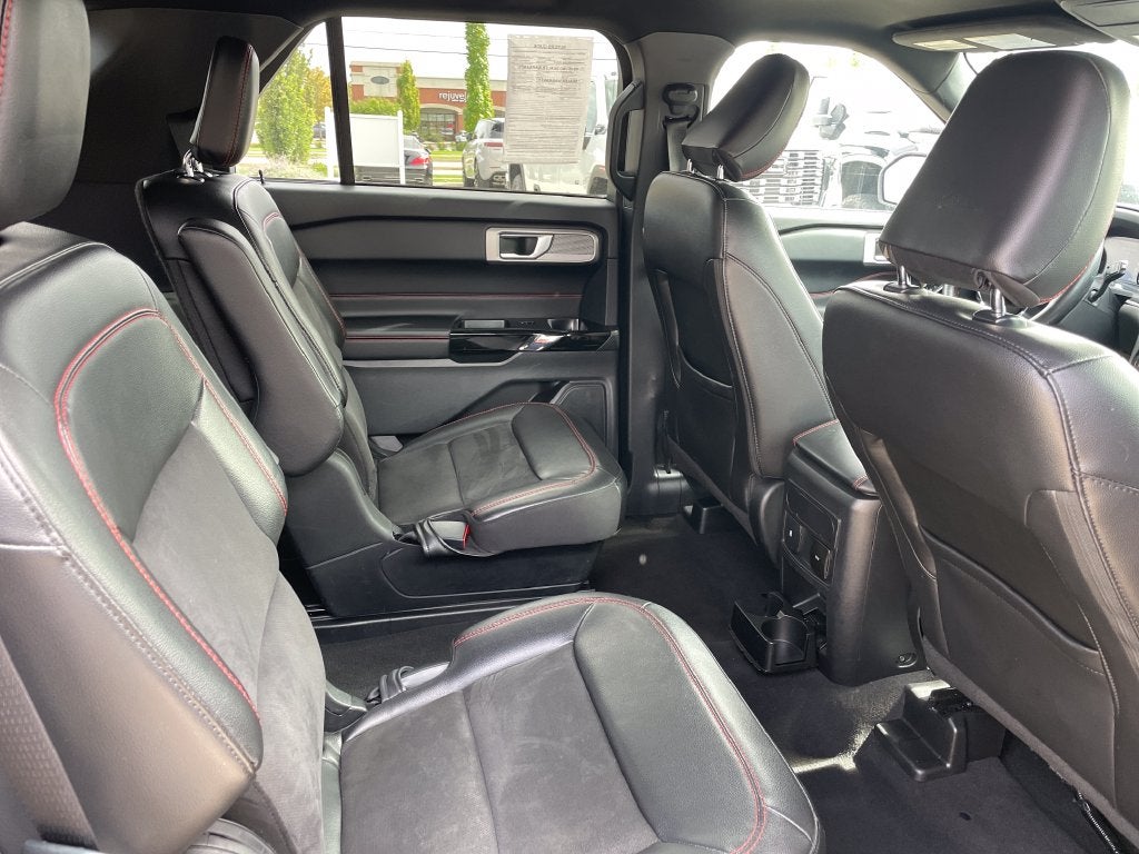 2022 Ford Explorer ST-Line