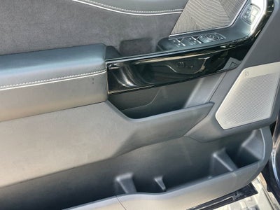 2022 Ford F-150 Lightning Platinum