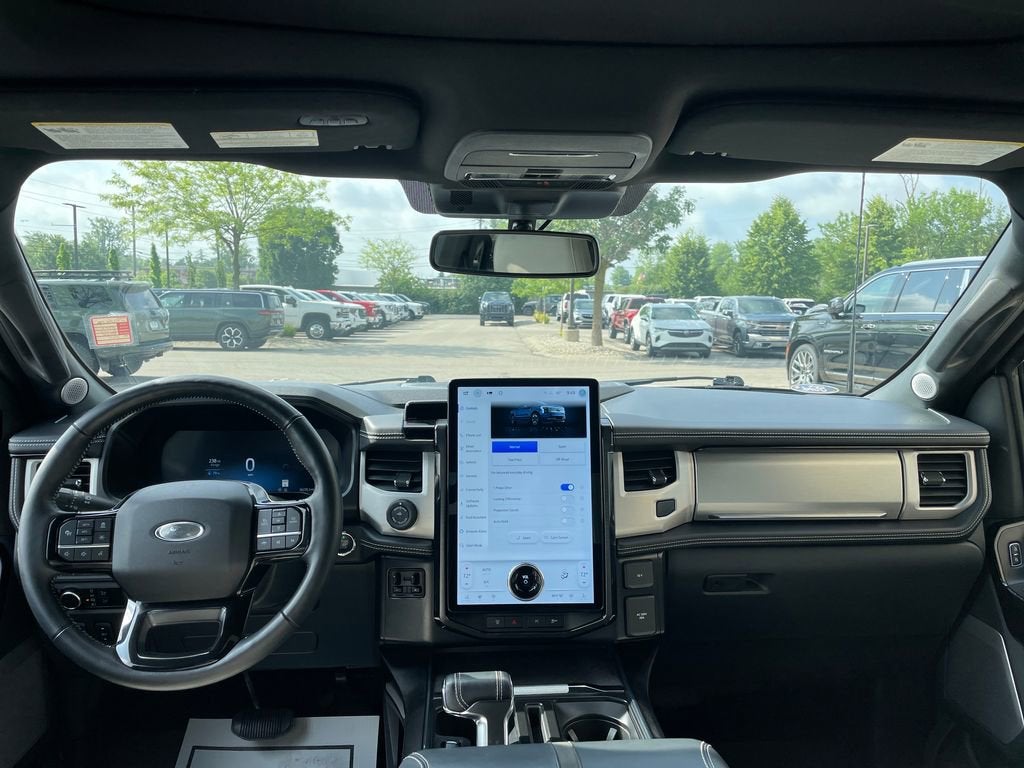 2022 Ford F-150 Lightning Platinum
