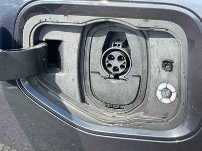 2022 Ford F-150 Lightning Platinum