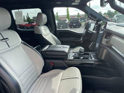 2022 Ford F-150 Lightning Platinum