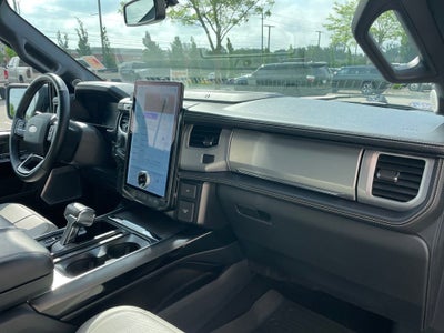 2022 Ford F-150 Lightning Platinum