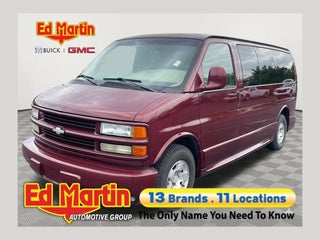 2002 Chevrolet Express Van LT