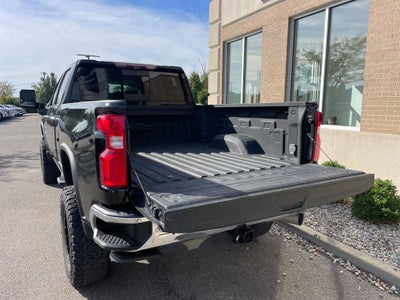 2020 Chevrolet Silverado 2500HD LTZ BLACK WIDOW EDITION