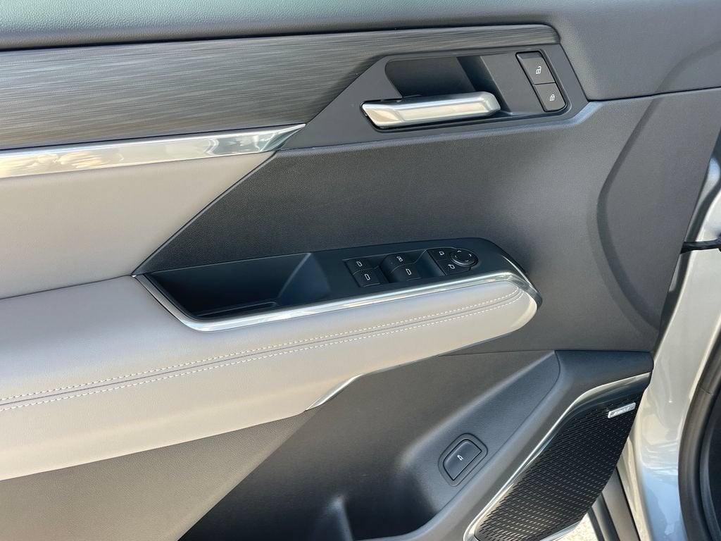 2026 GMC Acadia FWD Elevation