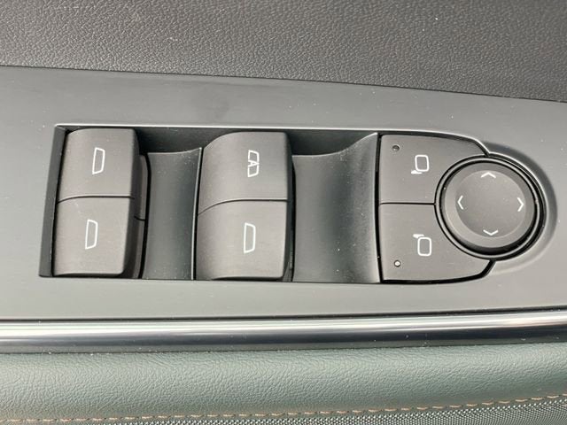 2024 GMC Acadia AWD AT4