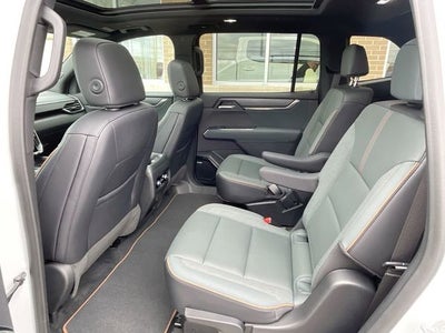 2024 GMC Acadia AWD AT4