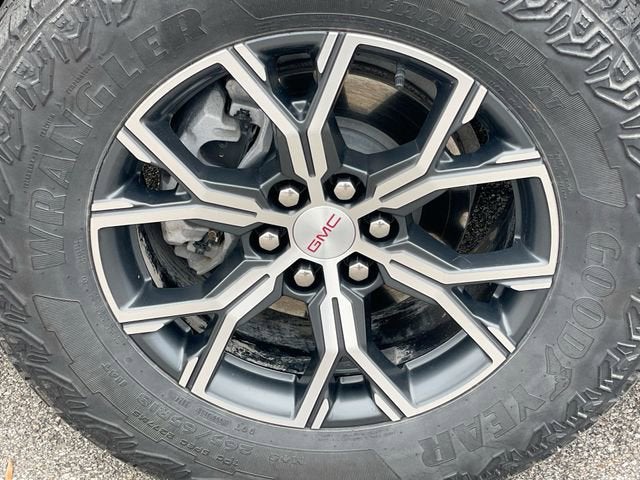 2024 GMC Acadia AWD AT4