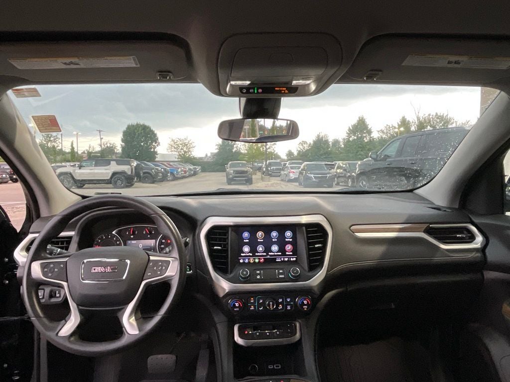 2023 GMC Acadia SLE