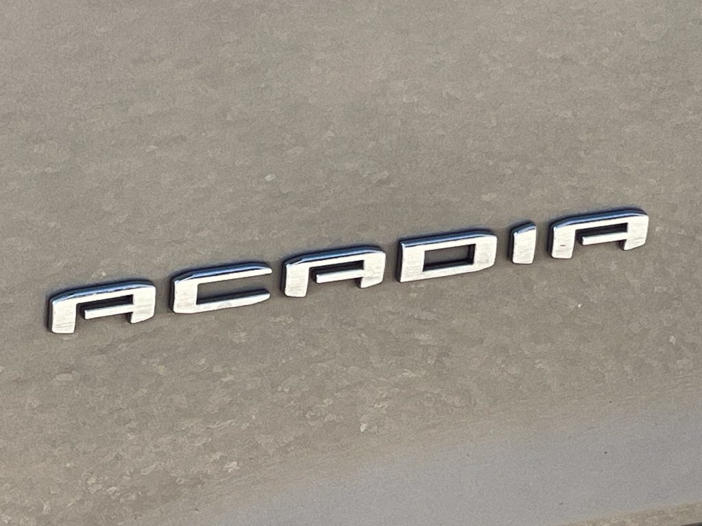 2022 GMC Acadia SLT
