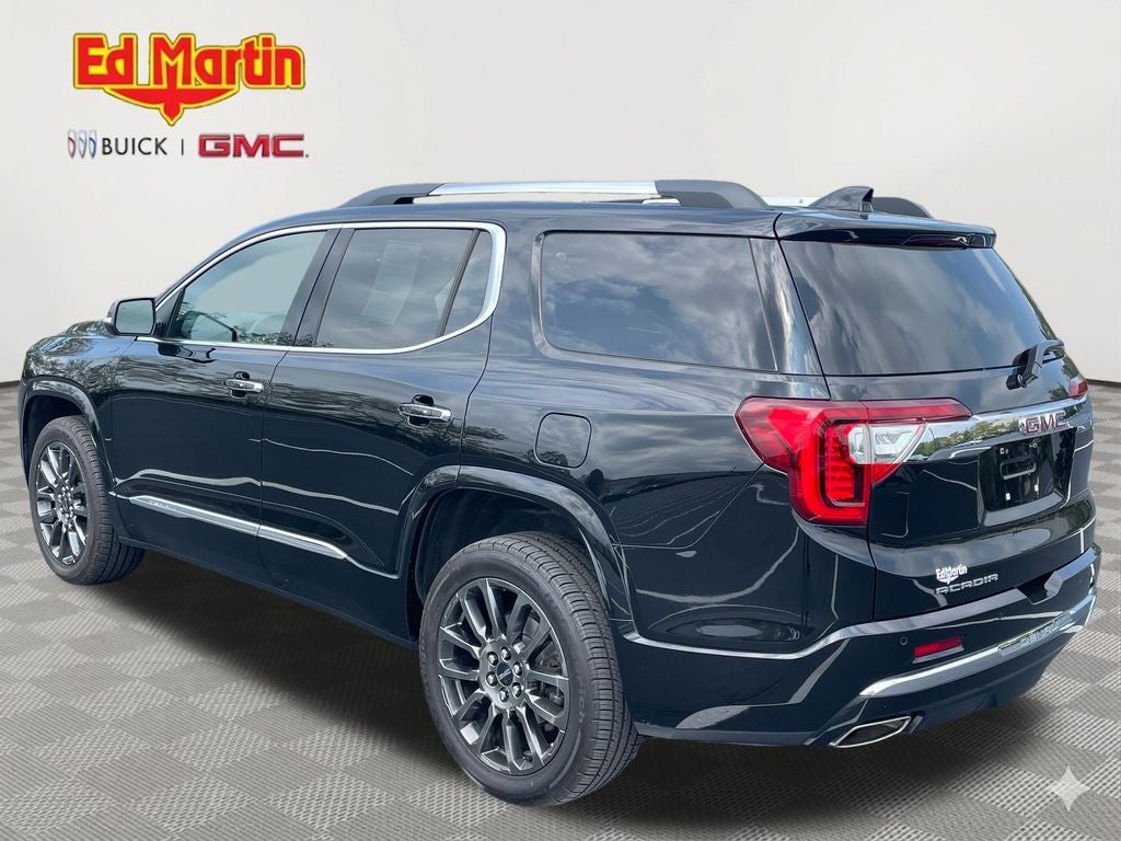 2023 GMC Acadia Denali
