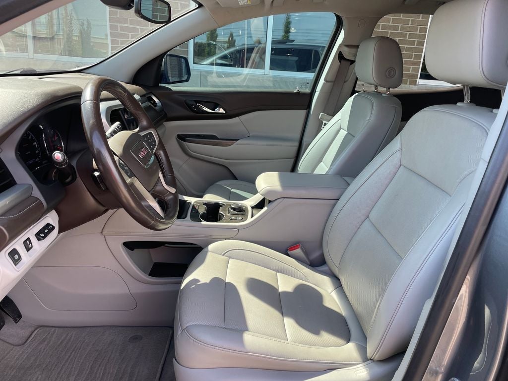 2020 GMC Acadia SLT