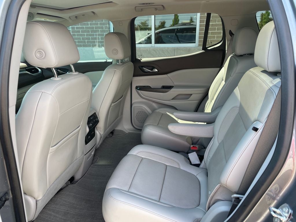 2020 GMC Acadia SLT