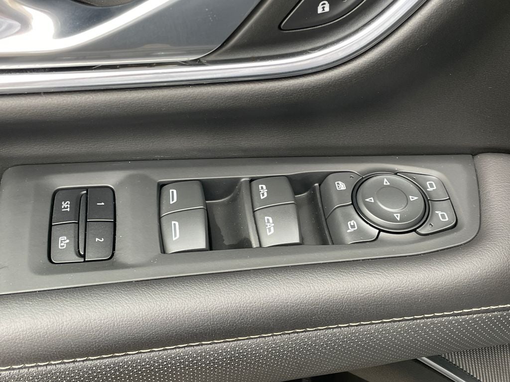 2022 GMC Yukon SLT