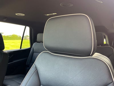 2025 GMC Yukon Elevation