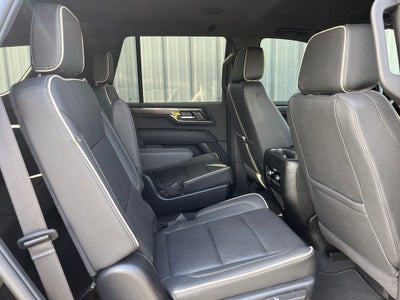 2025 GMC Yukon Elevation