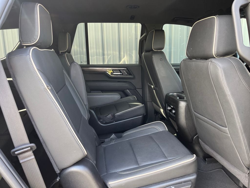 2025 GMC Yukon Elevation