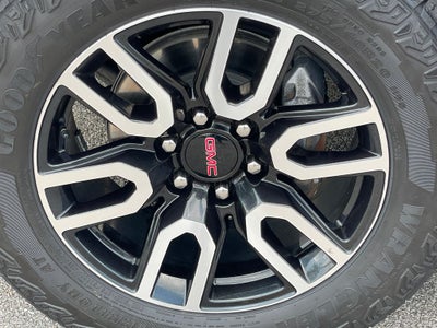 2024 GMC Yukon AT4