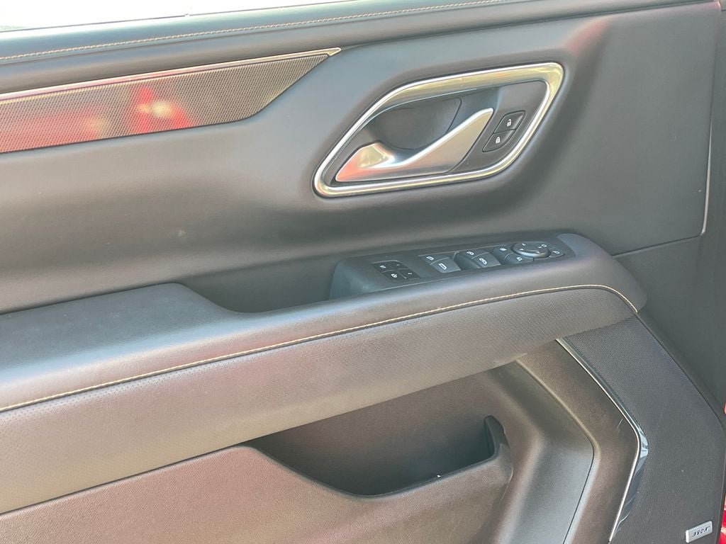 2022 GMC Yukon XL AT4