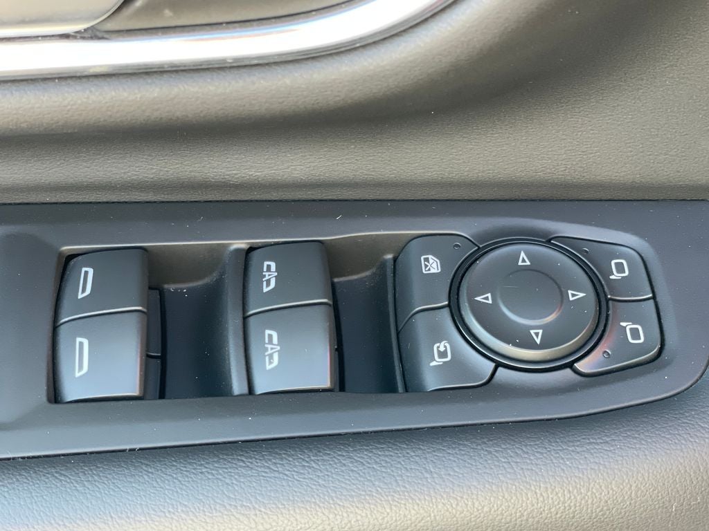 2022 GMC Yukon XL AT4