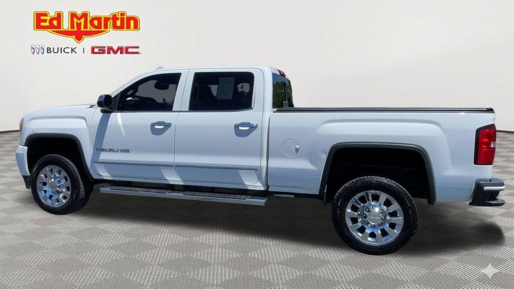 2015 GMC Sierra 2500HD available WiFi Denali