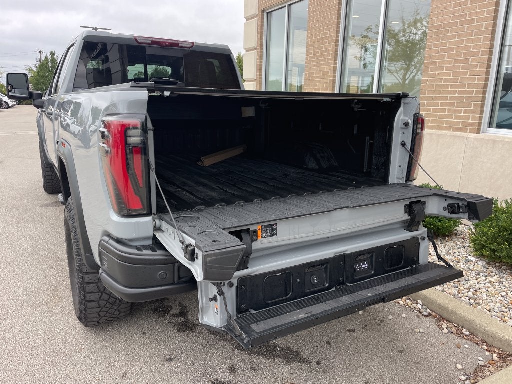 2024 GMC Sierra 2500HD AT4X AEV EDITION
