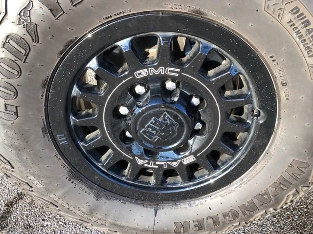 2025 GMC Sierra 2500HD AT4X