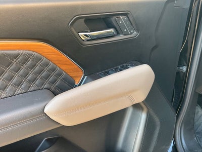 2025 GMC Canyon Denali