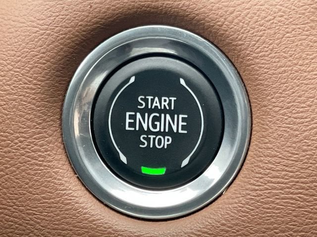 2023 GMC Canyon 4WD AT4