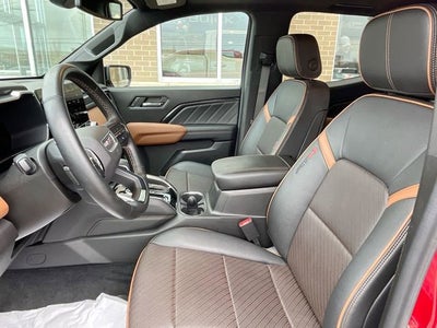 2023 GMC Canyon 4WD AT4