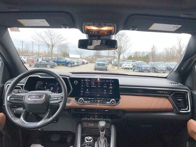 2023 GMC Canyon 4WD AT4