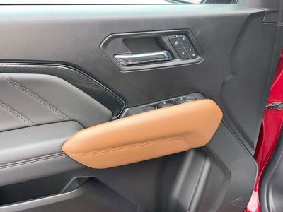 2023 GMC Canyon 4WD AT4