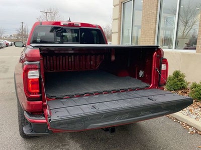 2023 GMC Canyon 4WD AT4
