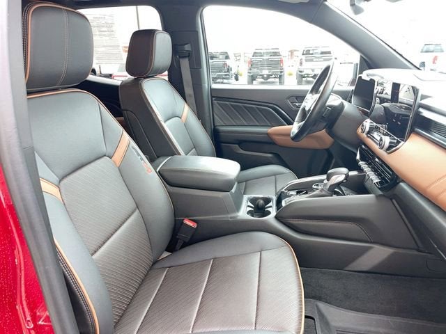 2023 GMC Canyon 4WD AT4