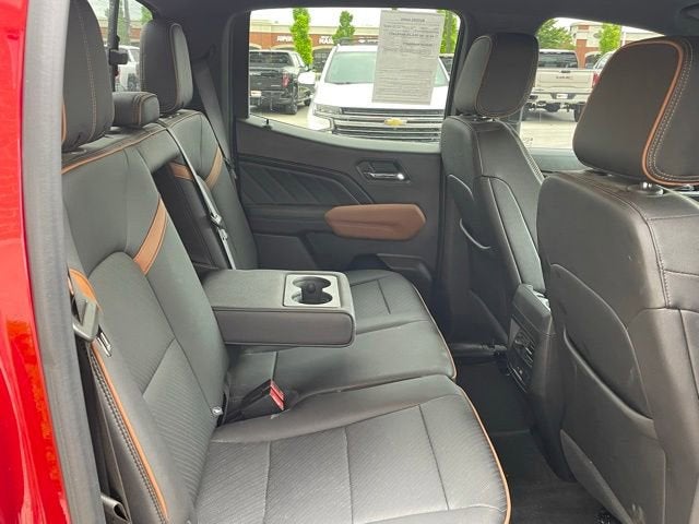 2023 GMC Canyon 4WD AT4