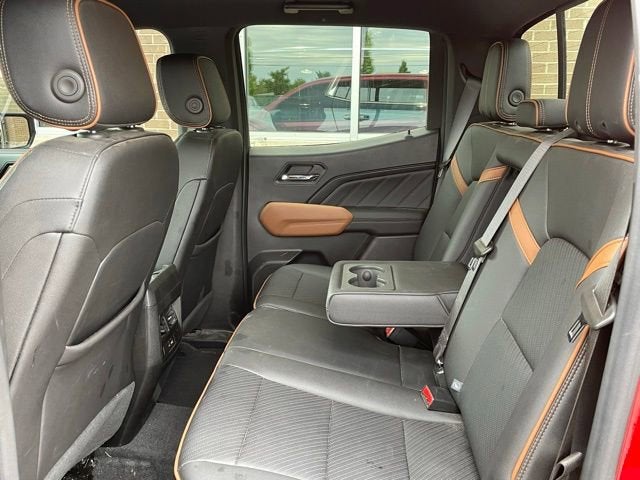 2023 GMC Canyon 4WD AT4