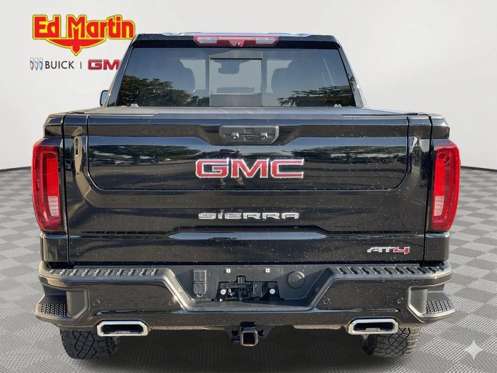 2023 GMC Sierra 1500 AT4