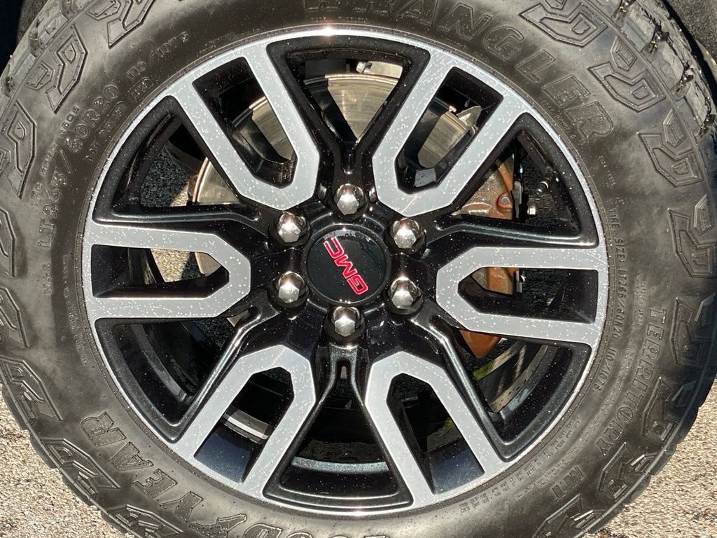 2023 GMC Sierra 1500 AT4