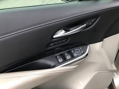 2023 Cadillac XT4 FWD Premium Luxury