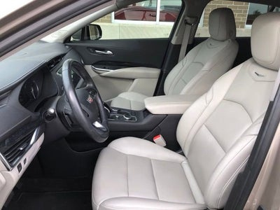 2023 Cadillac XT4 FWD Premium Luxury