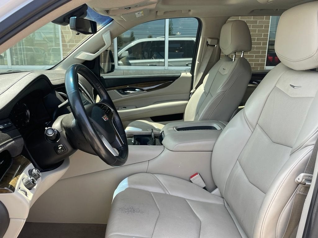 2019 Cadillac Escalade Luxury